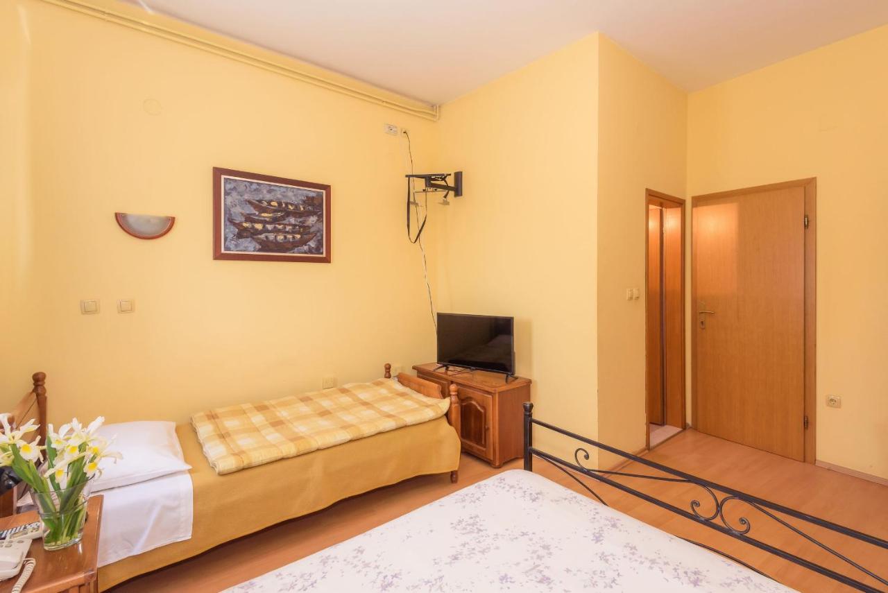 Vid Djudja I Mate Bed & Breakfast エクステリア 写真